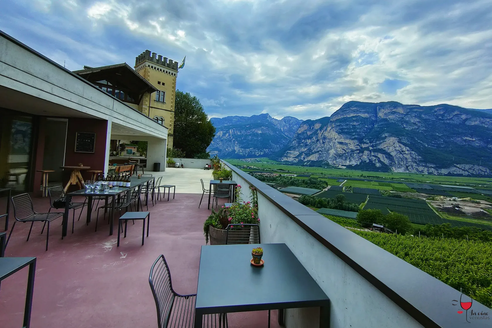 Dornach terrazza panoramica cantina 